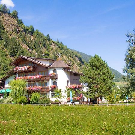 Hotel Rosengarten Neustift im Stubaital Exterior foto